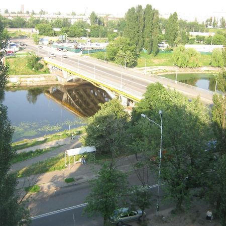 Apartment On Livoberezna Metro Station Kijev Kültér fotó